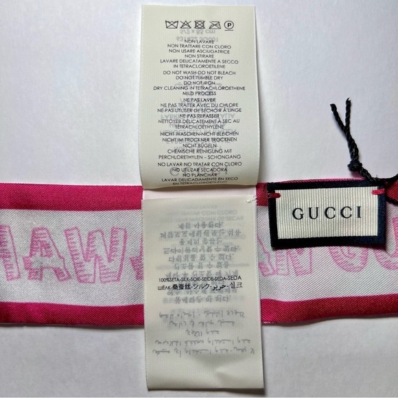 Gucci Hawaiian Print Silk Neck Bow in Pink - Picture 5 of 7